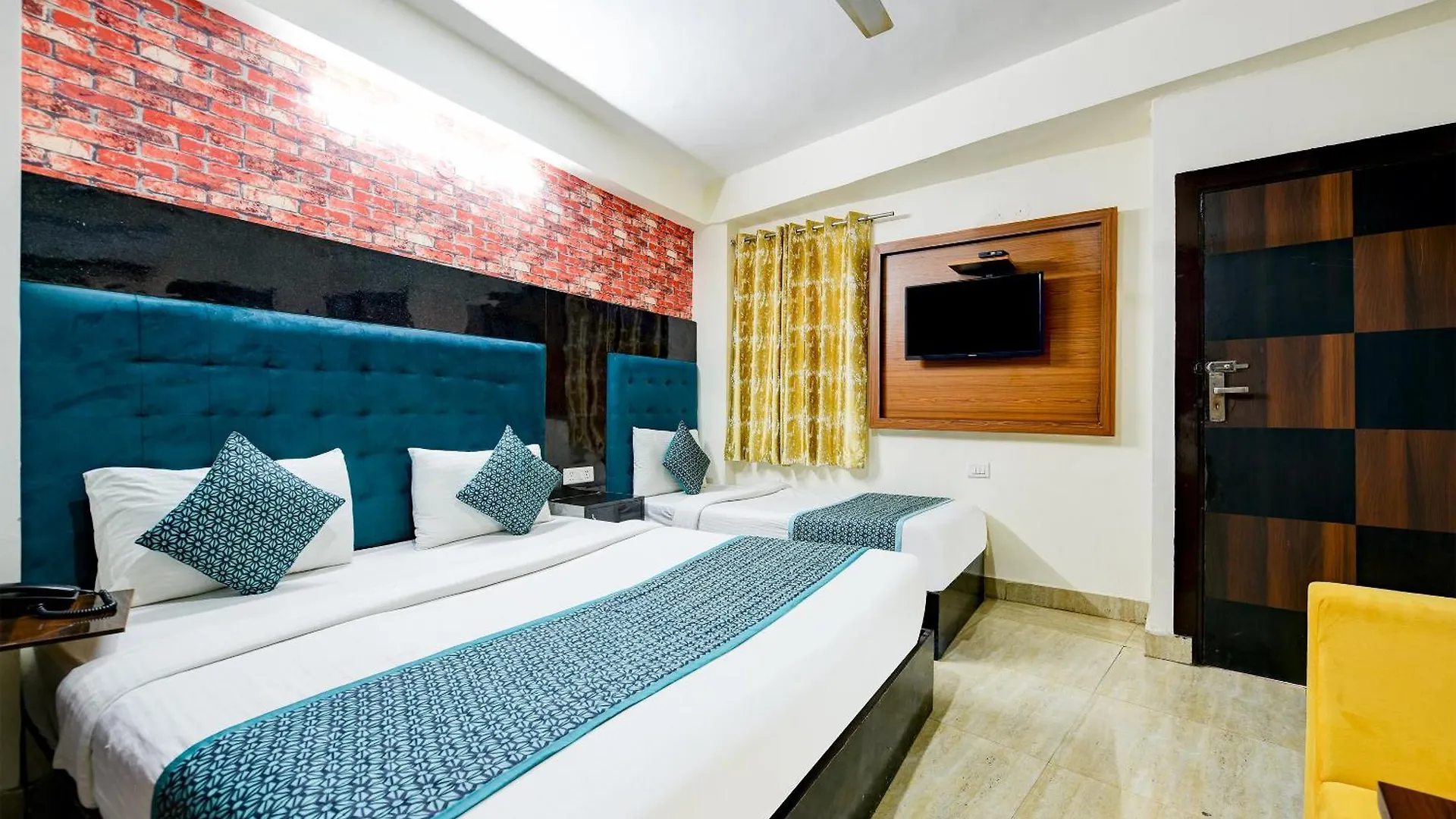 Airport Hotel Square Plaza Nuova Delhi